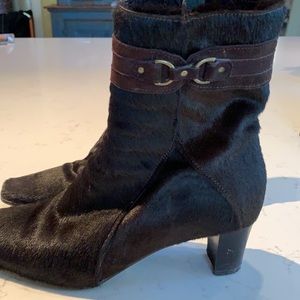 Ladies Genuine Fur Boots Made in Italy *